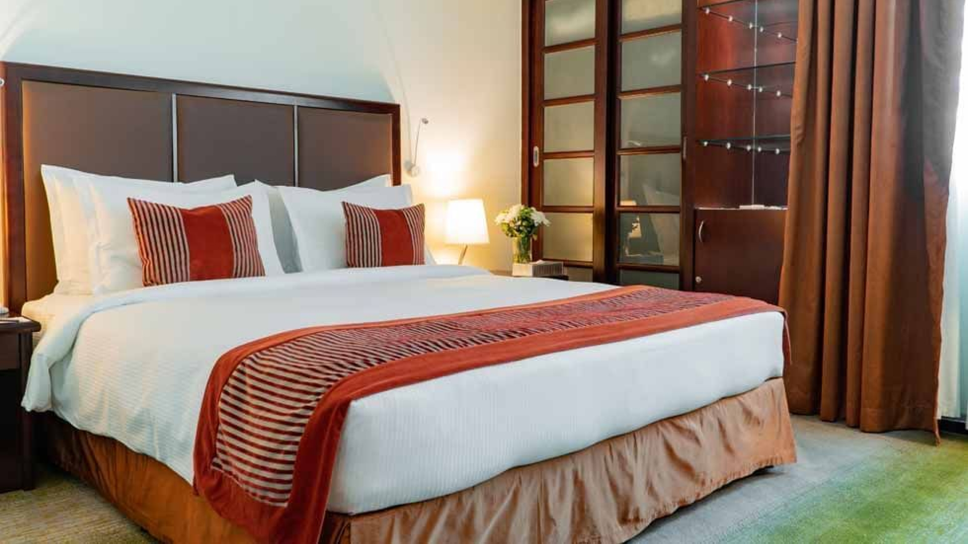 <h2>Accommodation</h2>